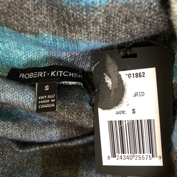 Robert Kitchen Sweater Poncho - Picture 2 of 3